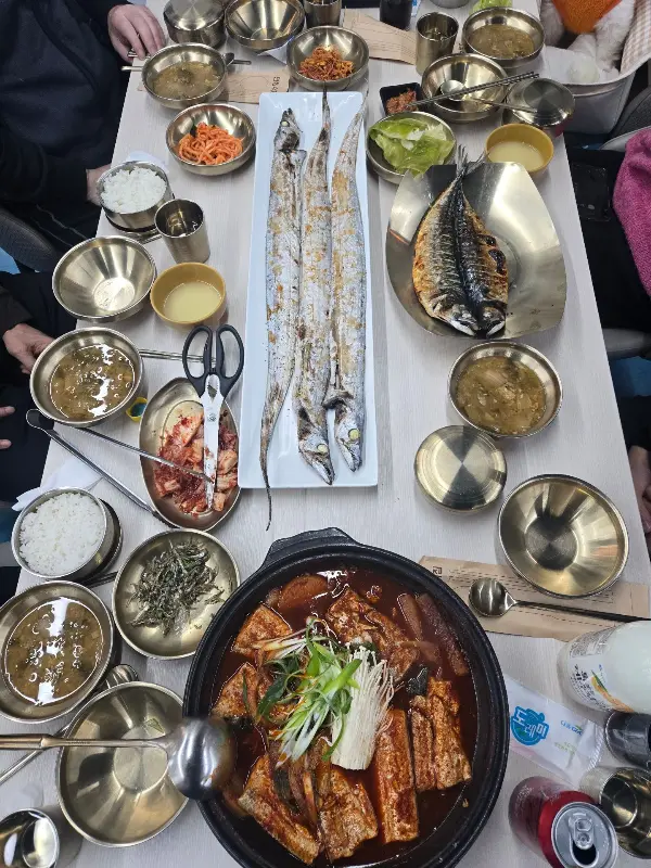 갈치조림, 갈치구이, 반찬까지 완벽한 한 상