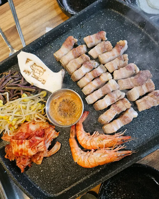 흑돼지 오겹살 한 상 차림