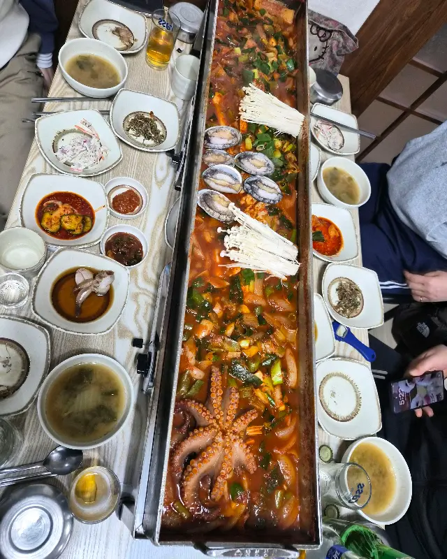 푸짐한 통갈치조림 한상차림