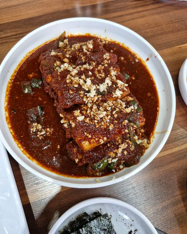 마늘이 듬뿍 올라간 갈치조림