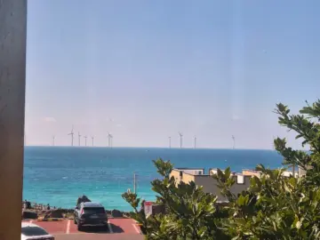 제주 맛집 클라스, 애월 바다 뷰에 피즈버거 얹어! 힙스터 버거 천국