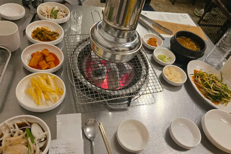 깔끔한 테이블 세팅