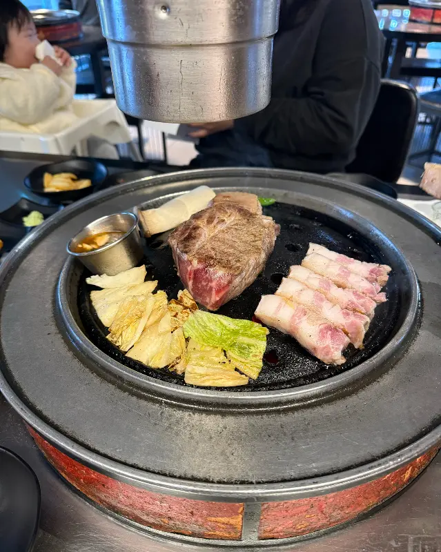 흑돼지와 밑반찬