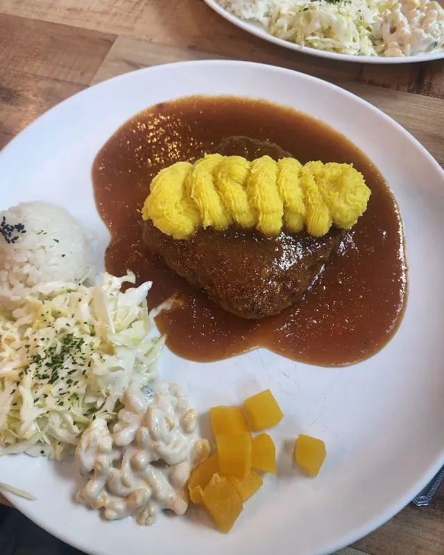 돈까스 정식 한상차림