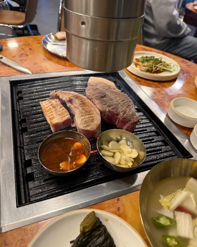 만월 숯불구이 외관