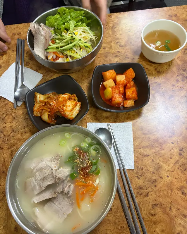 푸짐한 한 상 차림