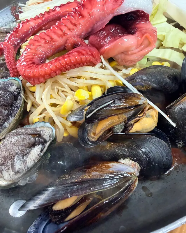 전복문어흑돼지 두루치기