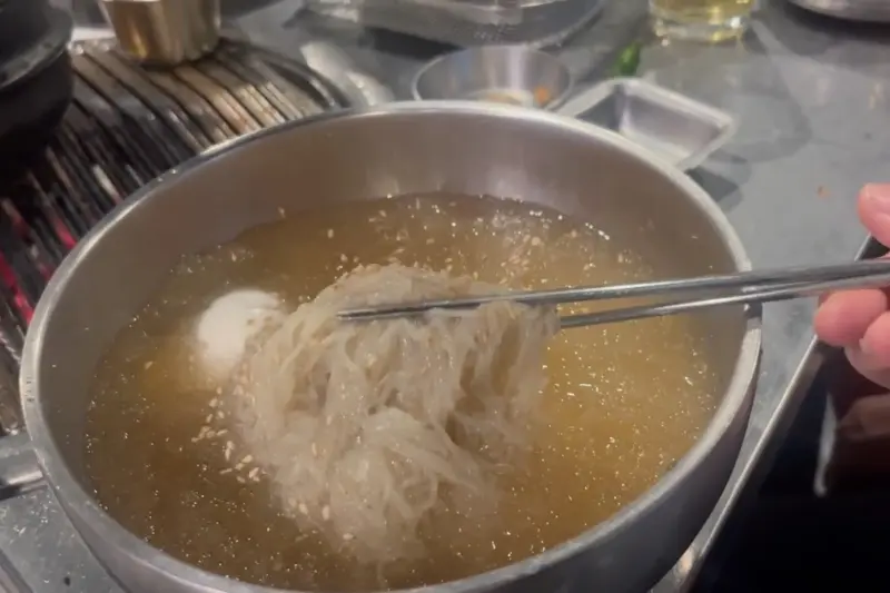 시원한 물냉면으로 마무리