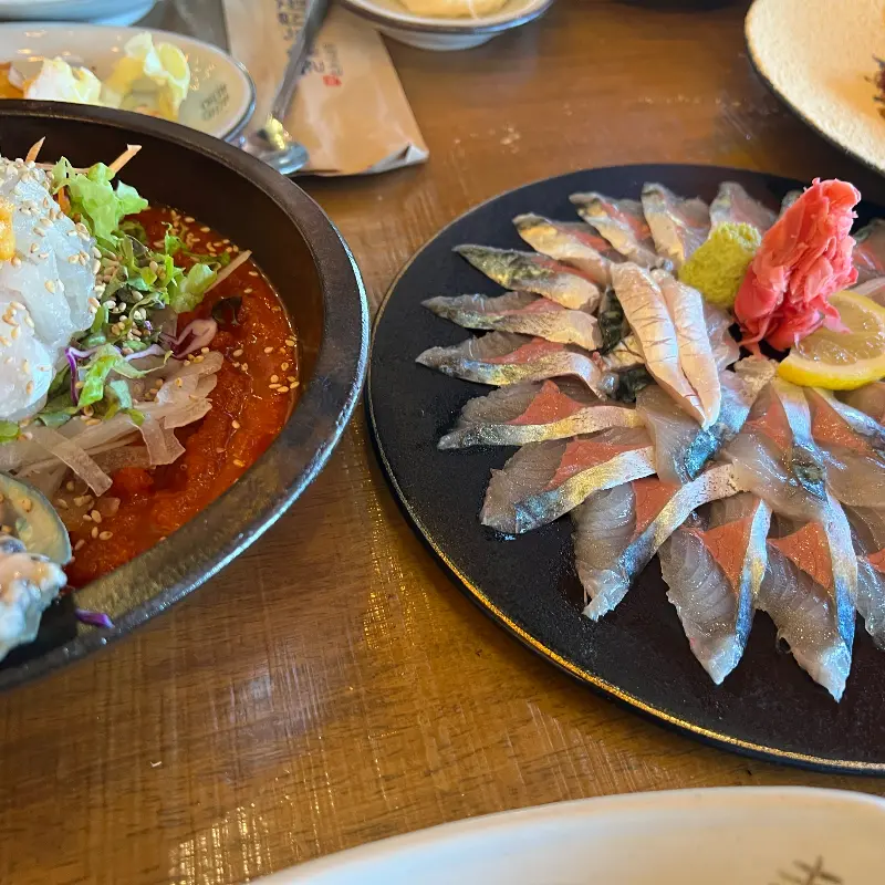 물회와 고등어회