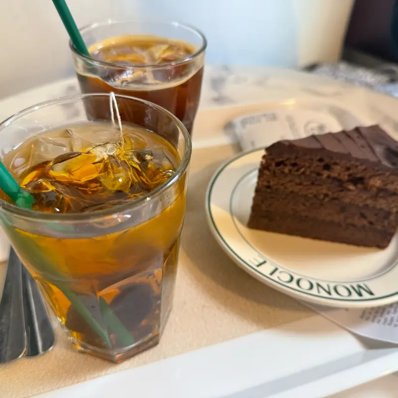 모노클제주 내부