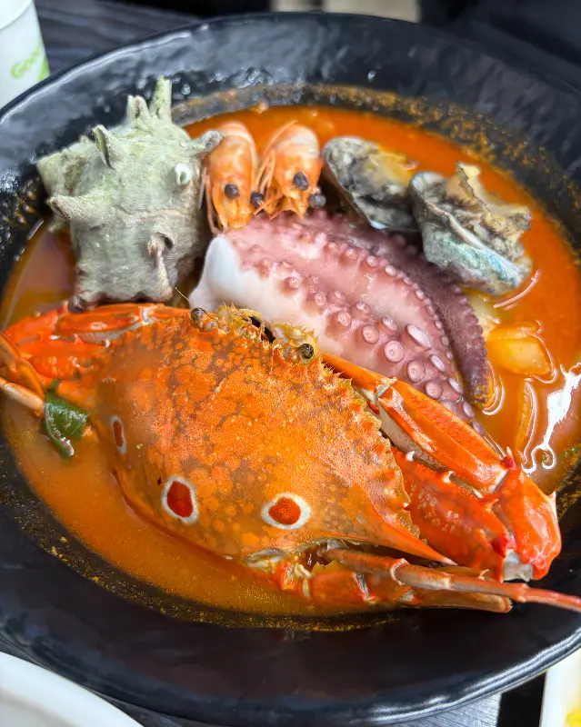 해산물 가득한 짬뽕