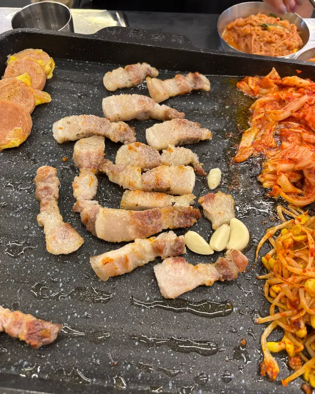 노릇노릇 구워진 항정살