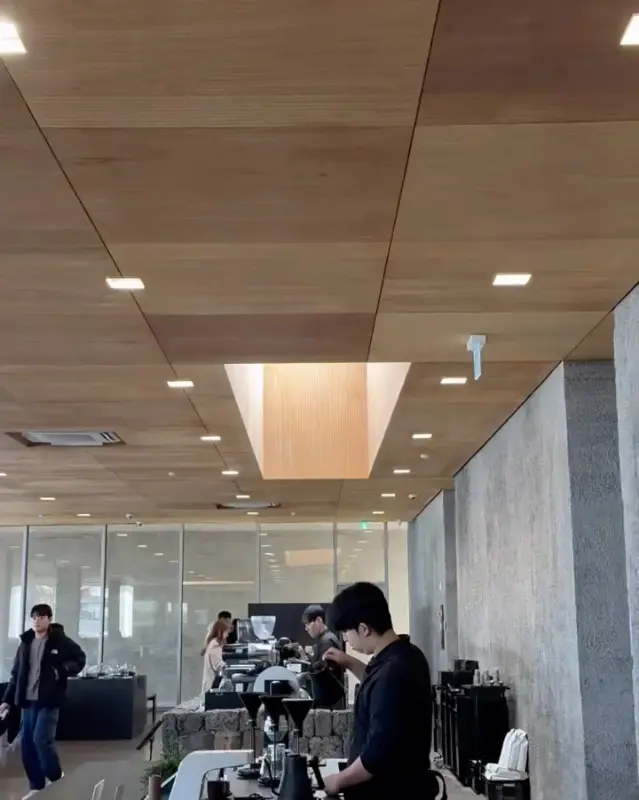 카페 내부 모습