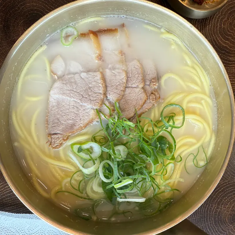 깔끔한 테이블 세팅