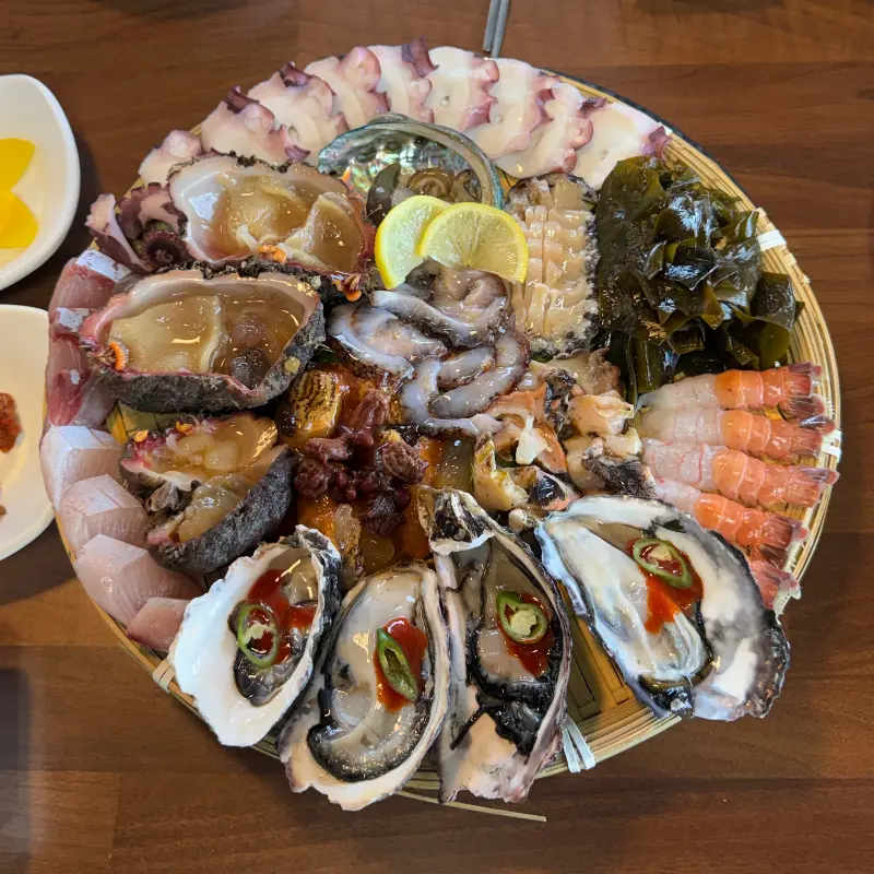 다채로운 해산물 모듬