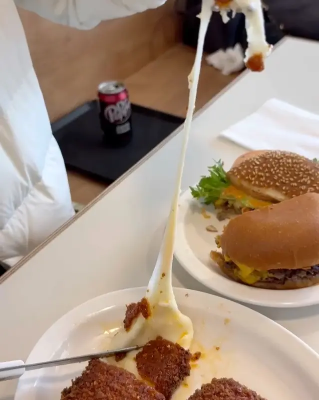 칠리스 모짜렐라 치즈스틱