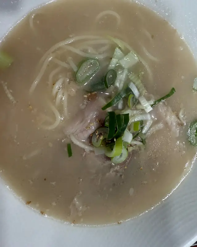 고기국수 비주얼 미쳤다!