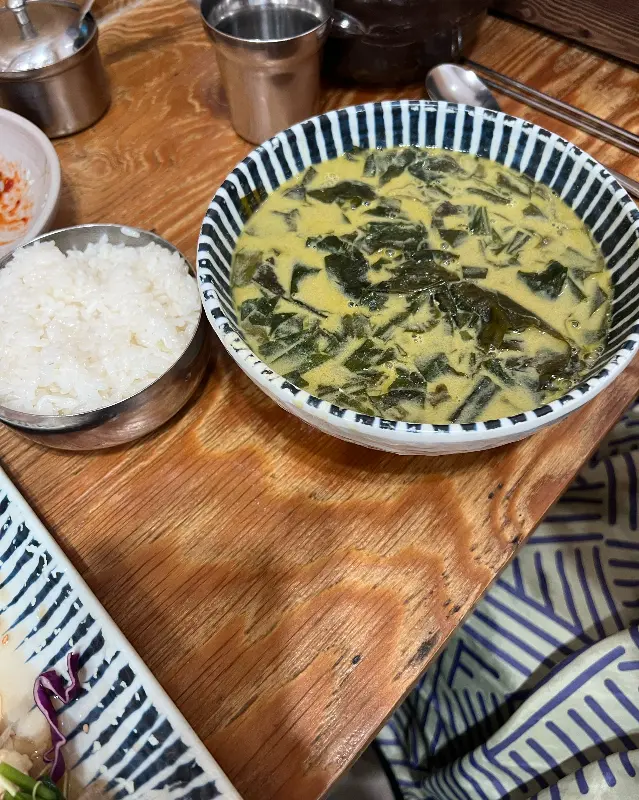 맛있는 음식 덕분에 행복했던 시간