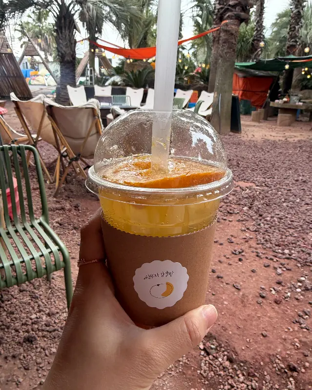 모닥불에 구워먹는 달콤한 마시멜로