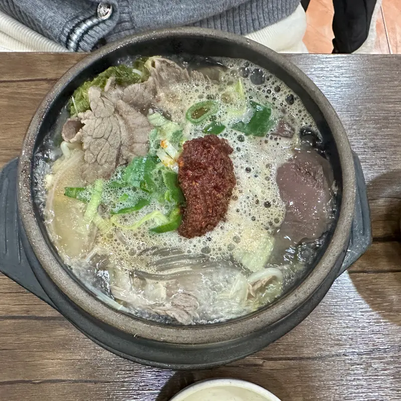 다양한 종류의 밑반찬