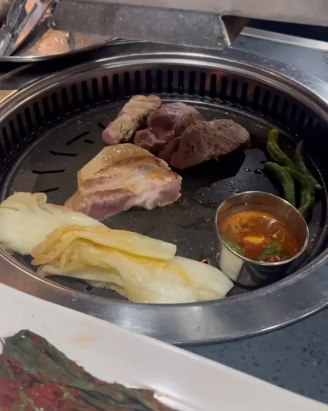 화고 흑돼지 근고기 구이