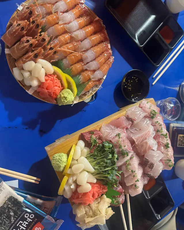 매장 내부 인테리어