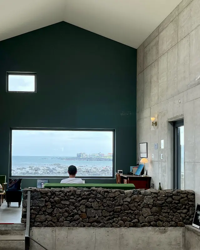 카페 내부 모습