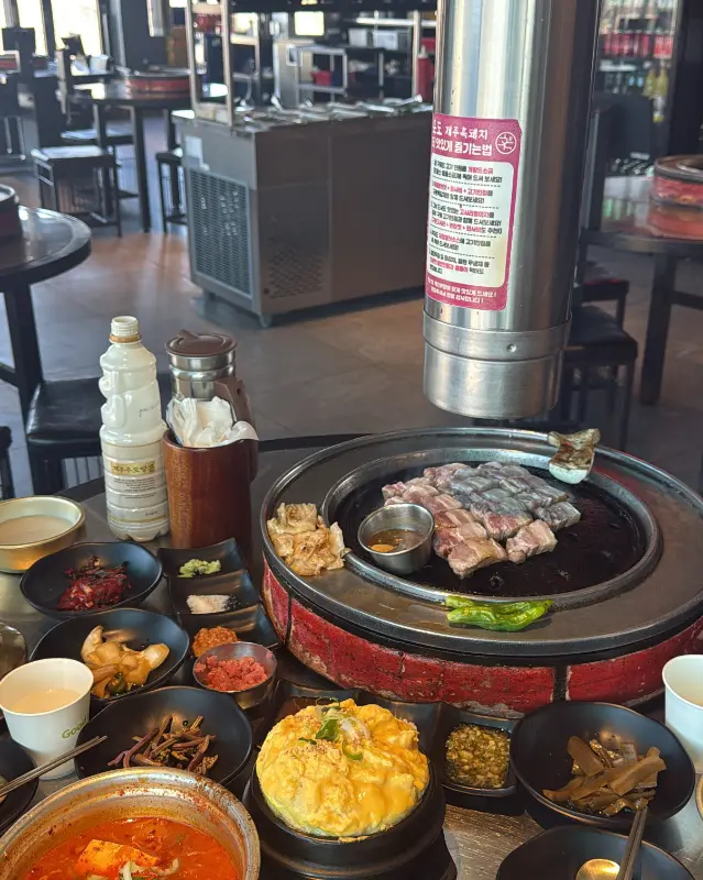 넓고 쾌적한 매장