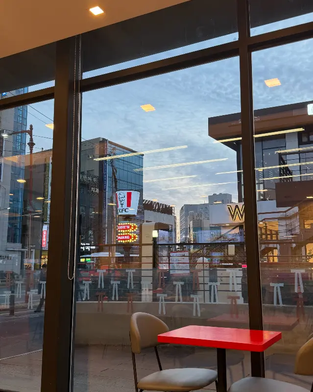 KFC 서귀포점 외관