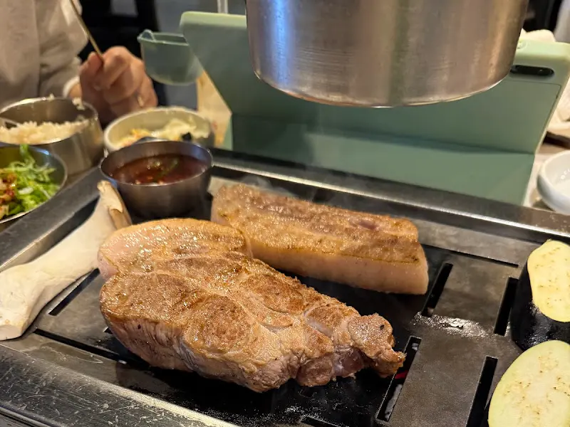 흑돼지 한 상 차림