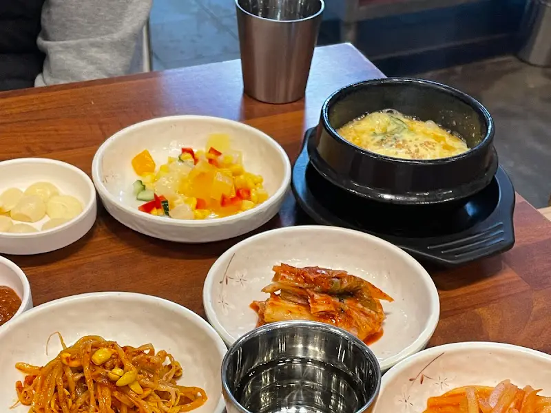 상차림 전체 사진