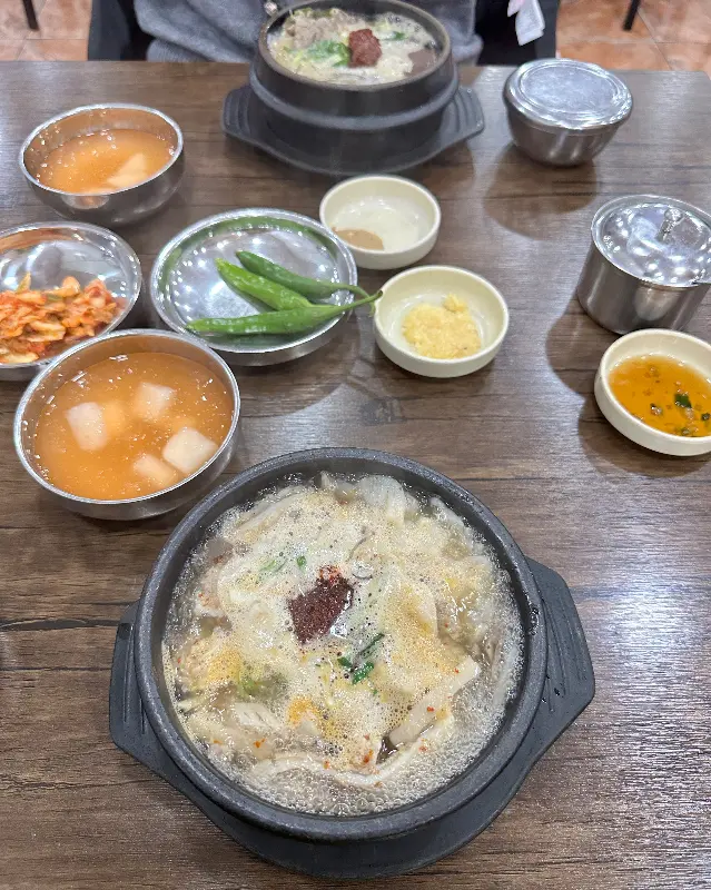 깔끔한 테이블 세팅