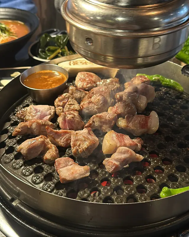 다 구워진 흑돼지