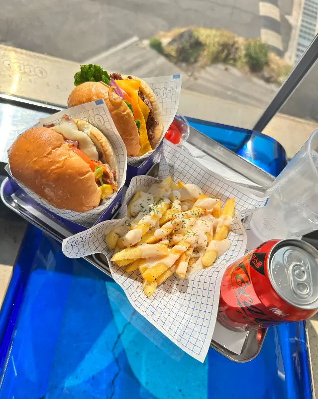 피즈버거 근접샷