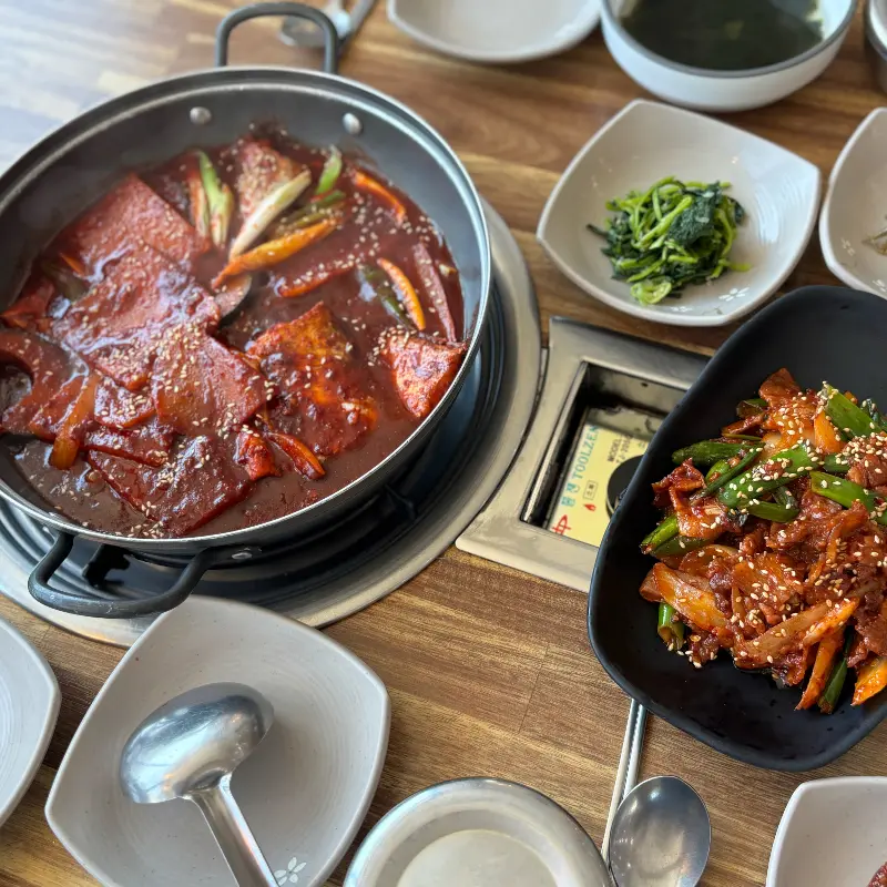 갈치조림과 흑돼지볶음