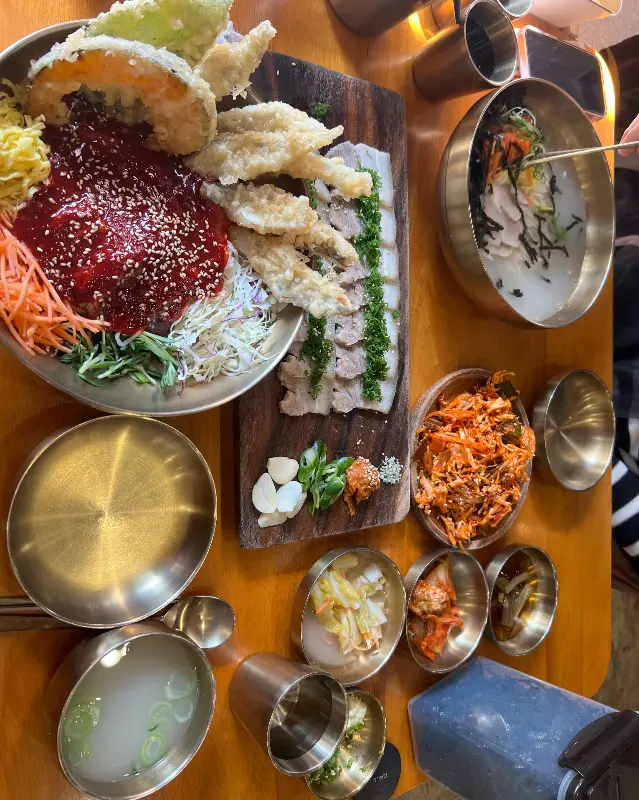 고국수 잔치상 차림