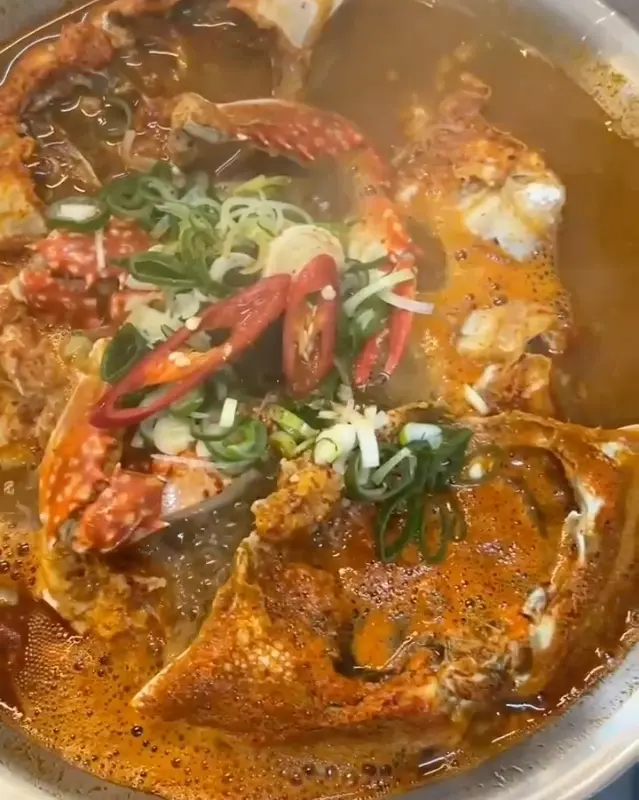 보글보글 끓는 꽃게탕