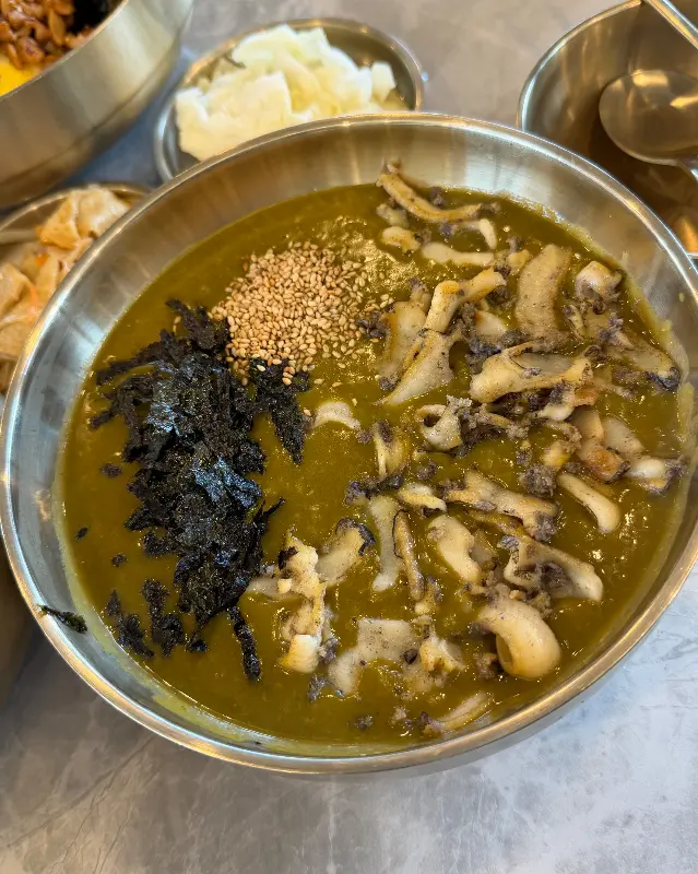 전복죽 클로즈업