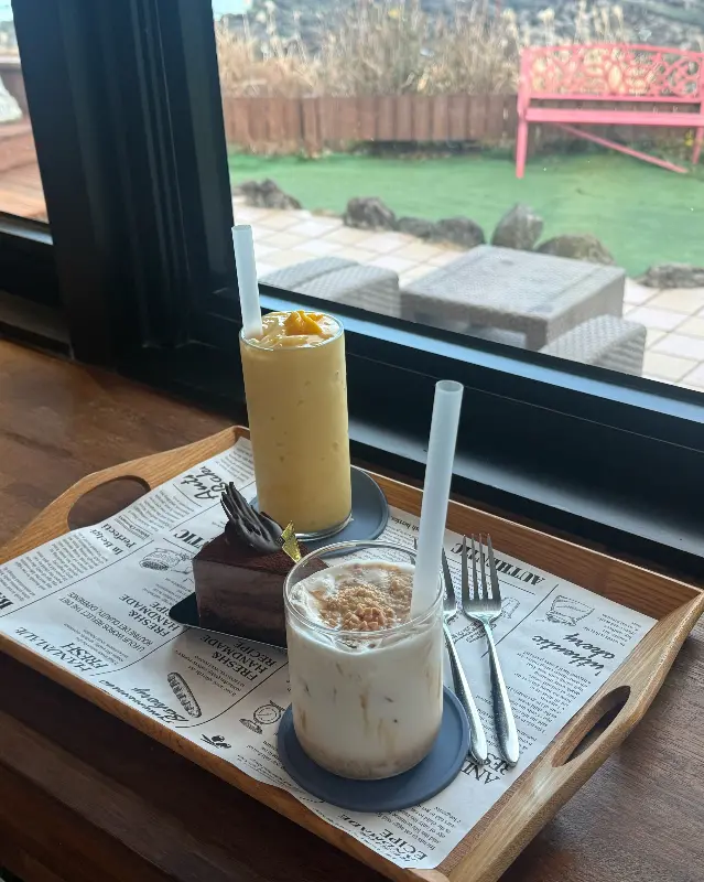 벙커하우스의 음료와 디저트