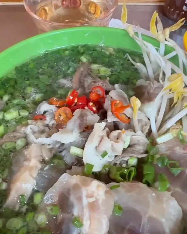 고기 많지 쌀국수