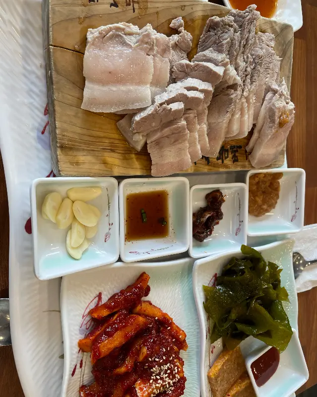 돔베고기 한 상