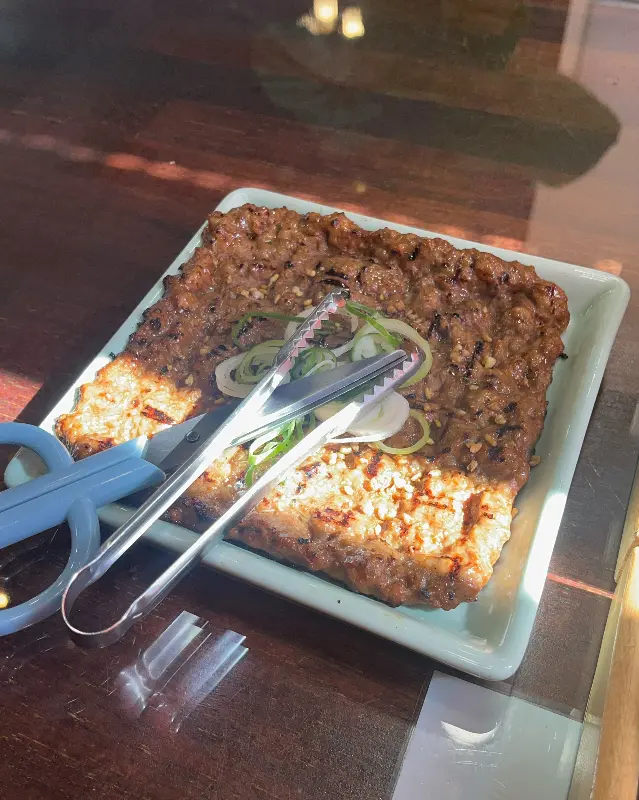 겉은 바삭, 속은 촉촉한 네모갈비