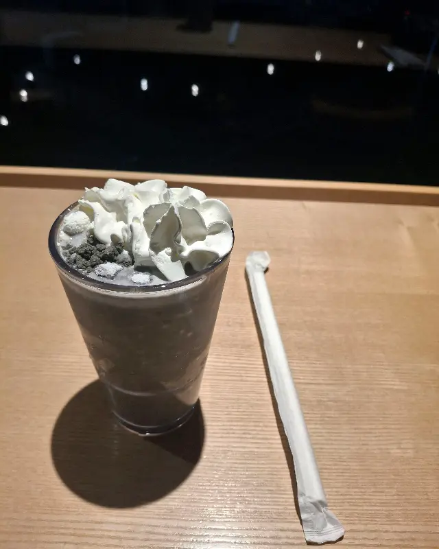 까망 크림 프라푸치노