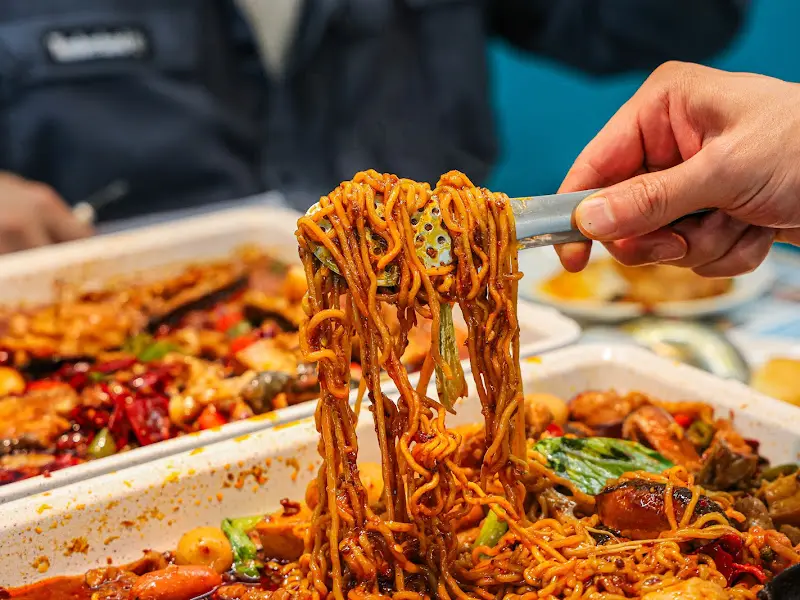 마라카오위 면사리 들어올리기