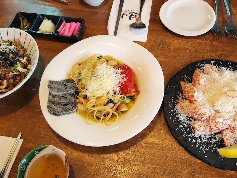 생토마토가 듬뿍 올라간 오일 파스타