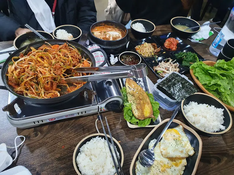 푸짐한 한 상 차림