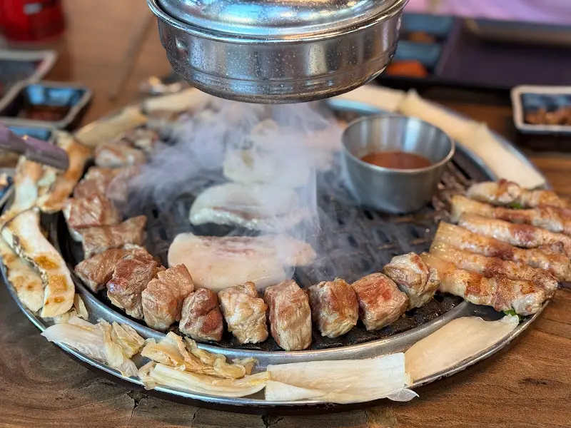 흑돼지 구이 전체샷