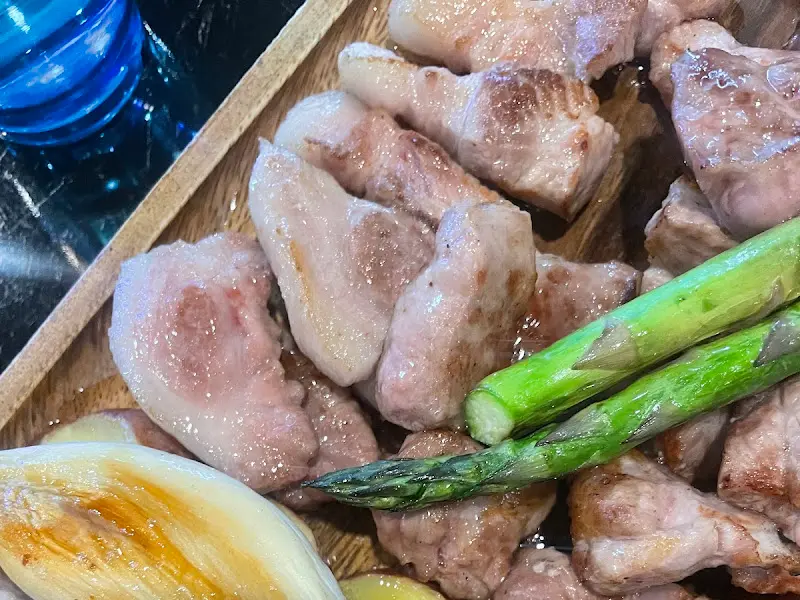 초벌구이된 고기