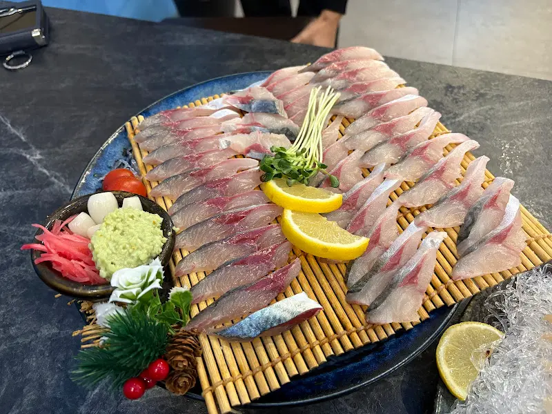 고등어회 한 상 차림, 먹음직스러운 모습