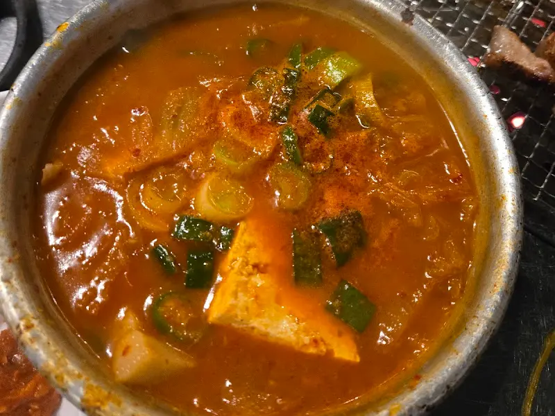 칼칼하고 시원한 김치찌개